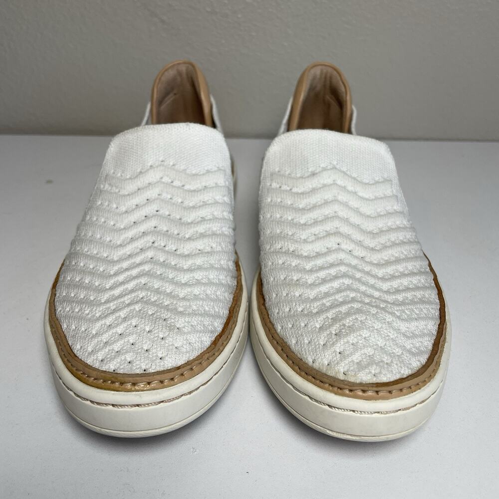 UGG Shoes 7.5 Womens White Sammy Chevron Slip On Sneaker Loafer Casual 1102560 - Picture 5 of 10